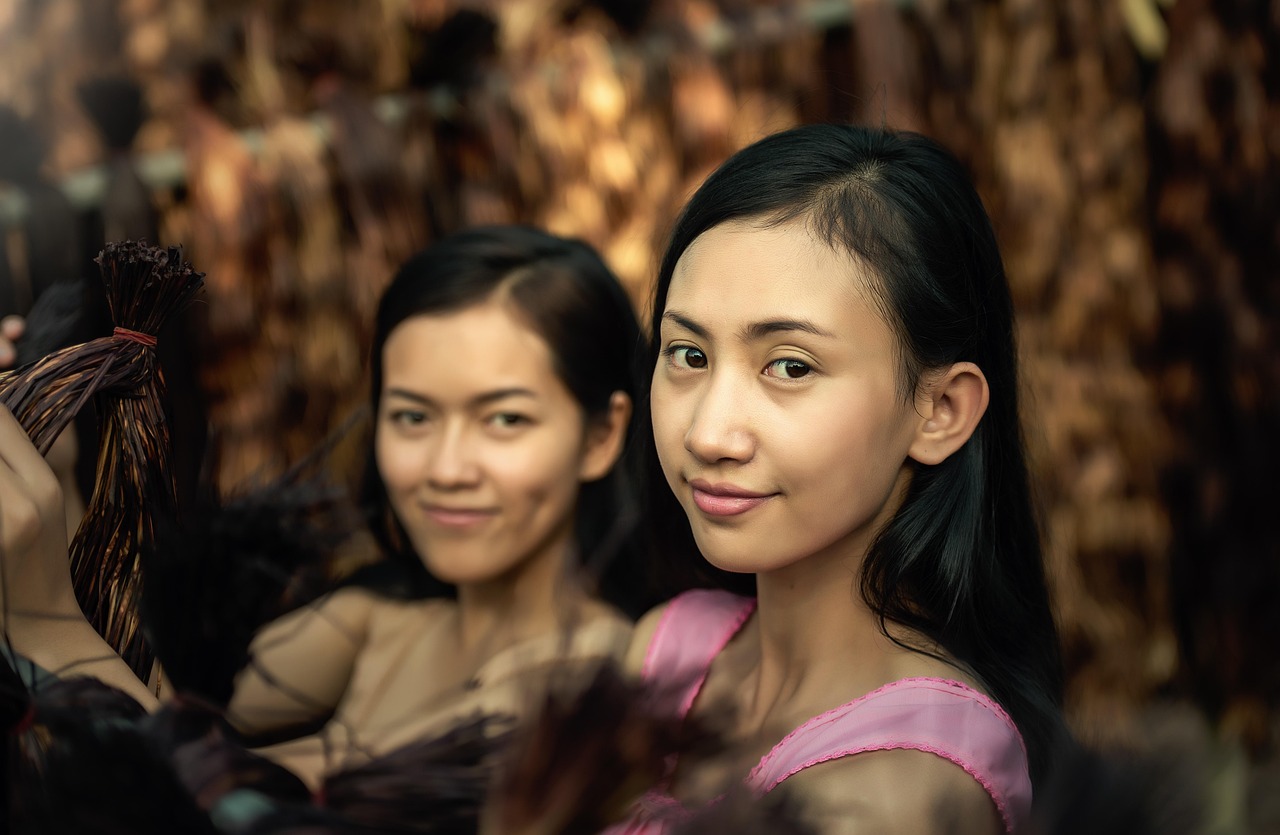 《过春天》影评深度解析：如何理解单非少女身份认同？青春犯罪片有何魅力？