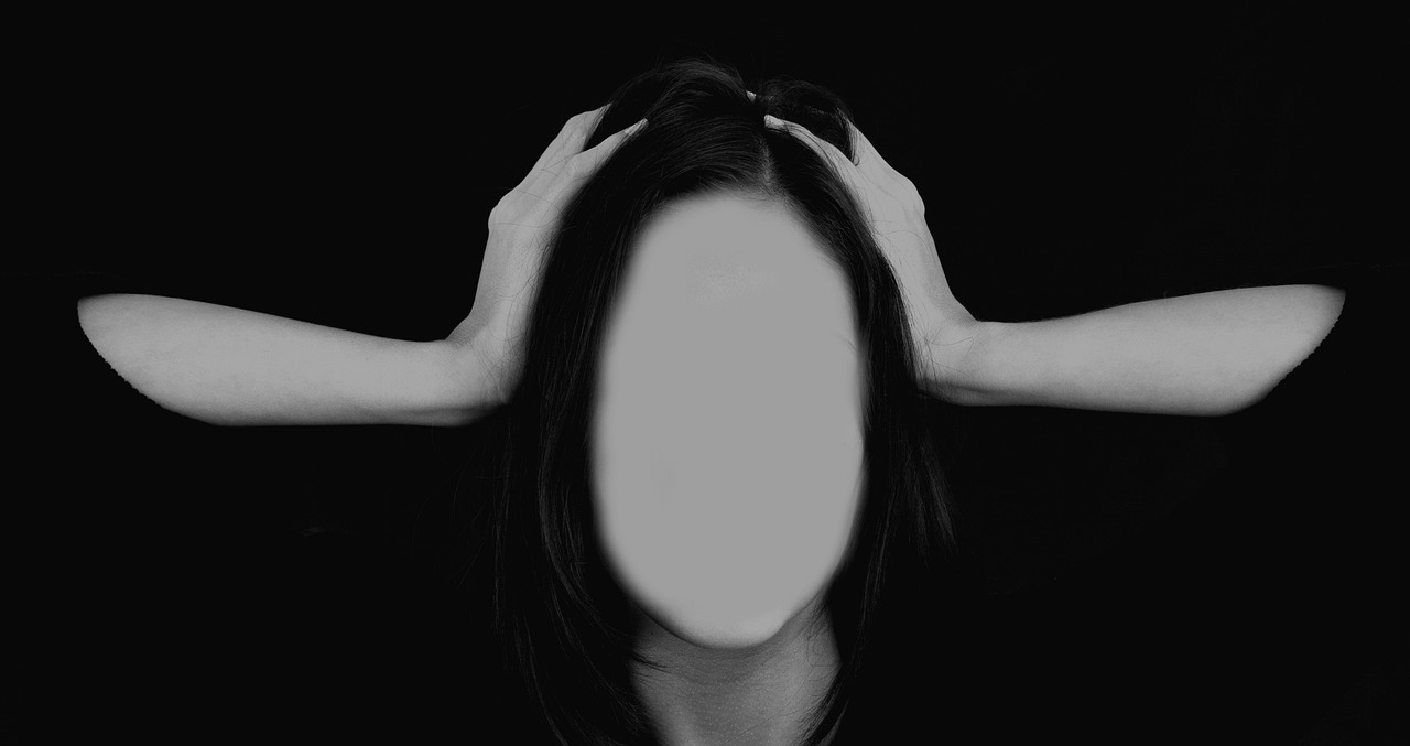《闪灵》影评：恐怖电影的魅力何在，如何理解其深层含义？