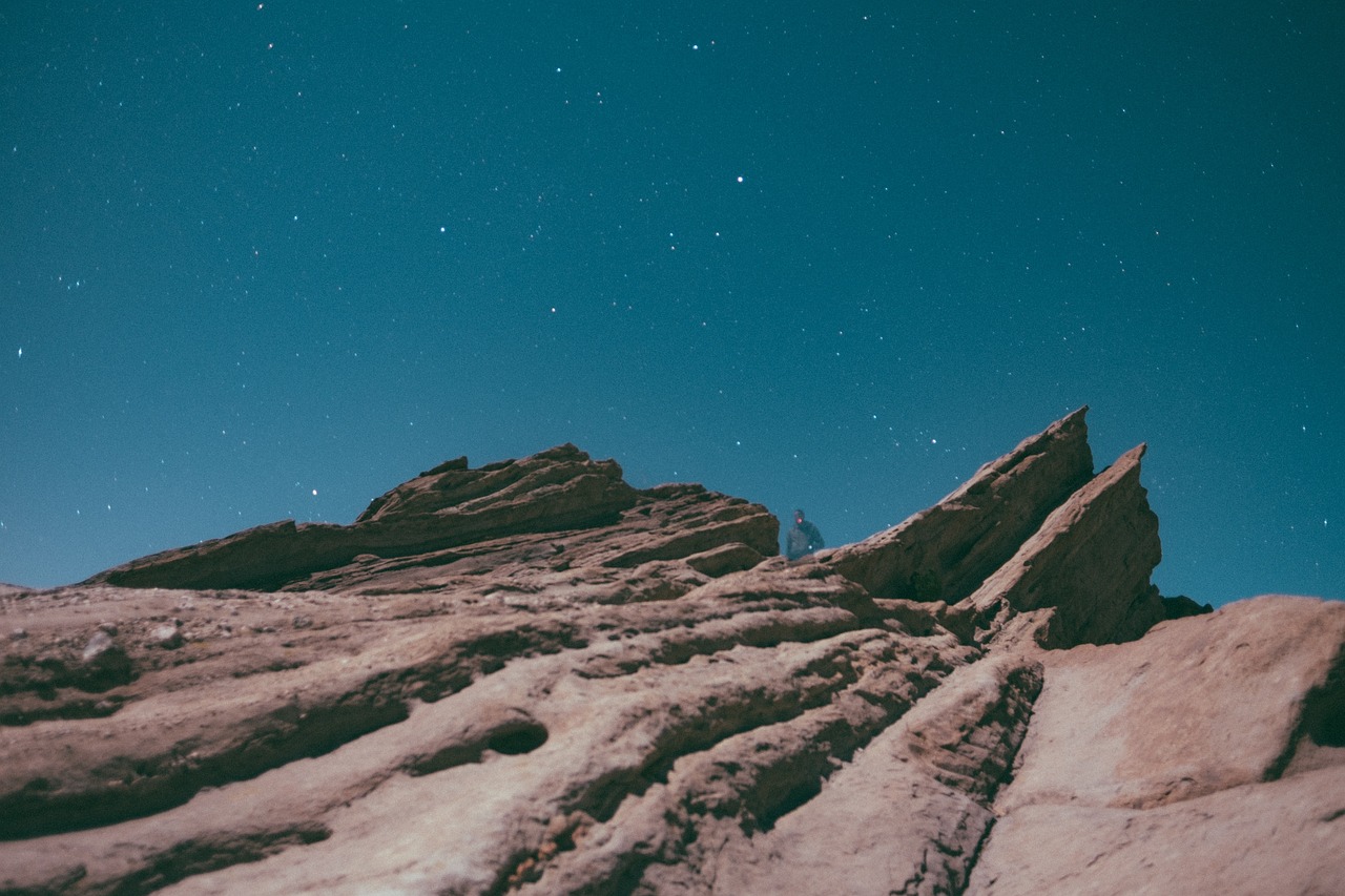 《星际迷航3》影评：超越星辰的冒险，你准备好了吗？