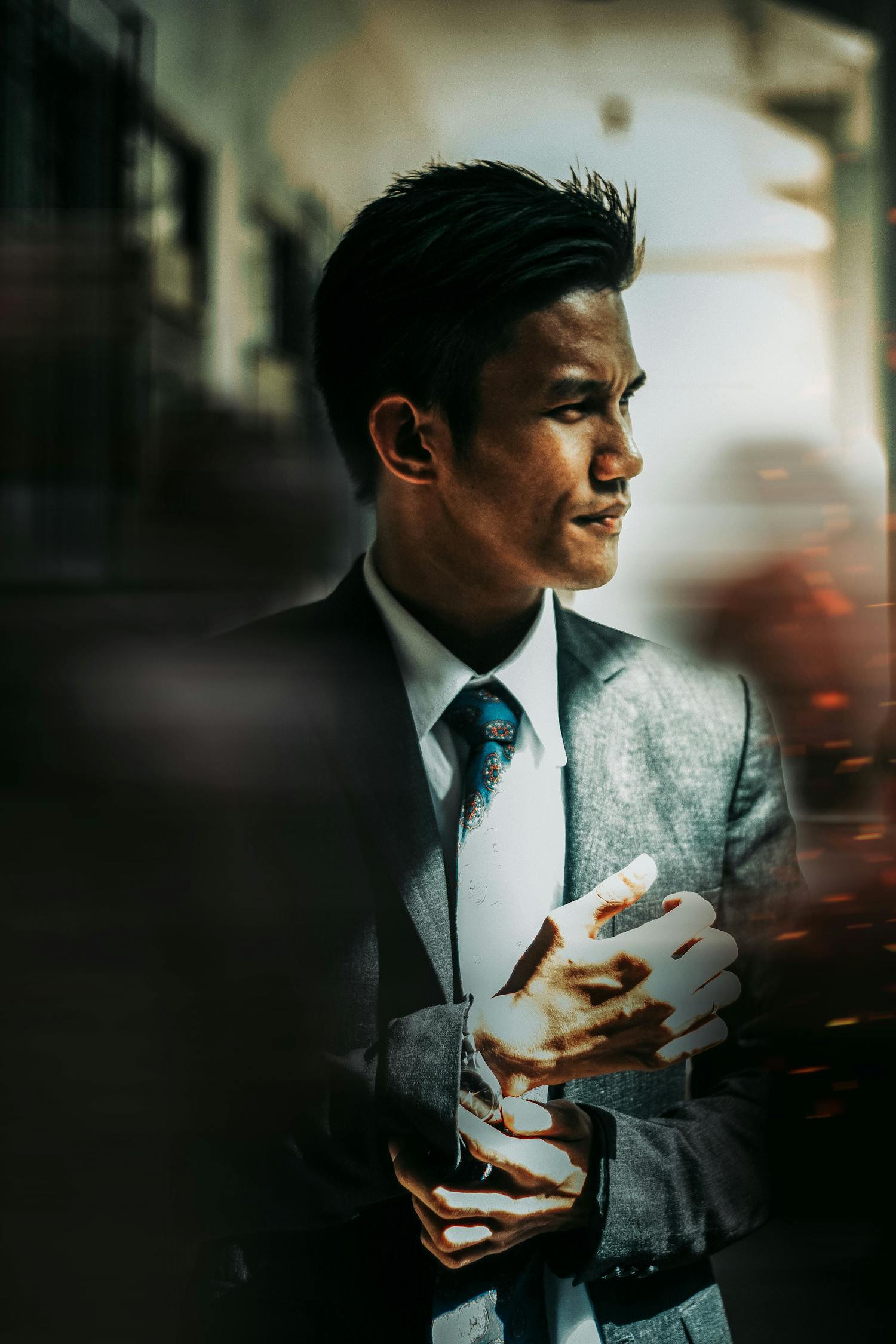 《铁血精英》影视解说：动作片爱好者必看，深度解析与观影指南