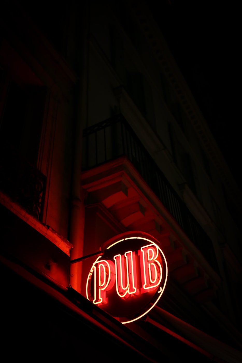 《七十七天》影视解说：电影深度解析，如何理解生存挑战？