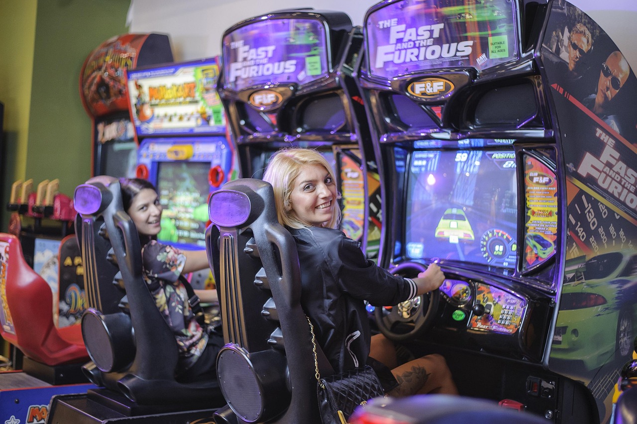 《速度与激情8》到底有多燃？, 特效震撼吗？, 剧情是否紧凑？