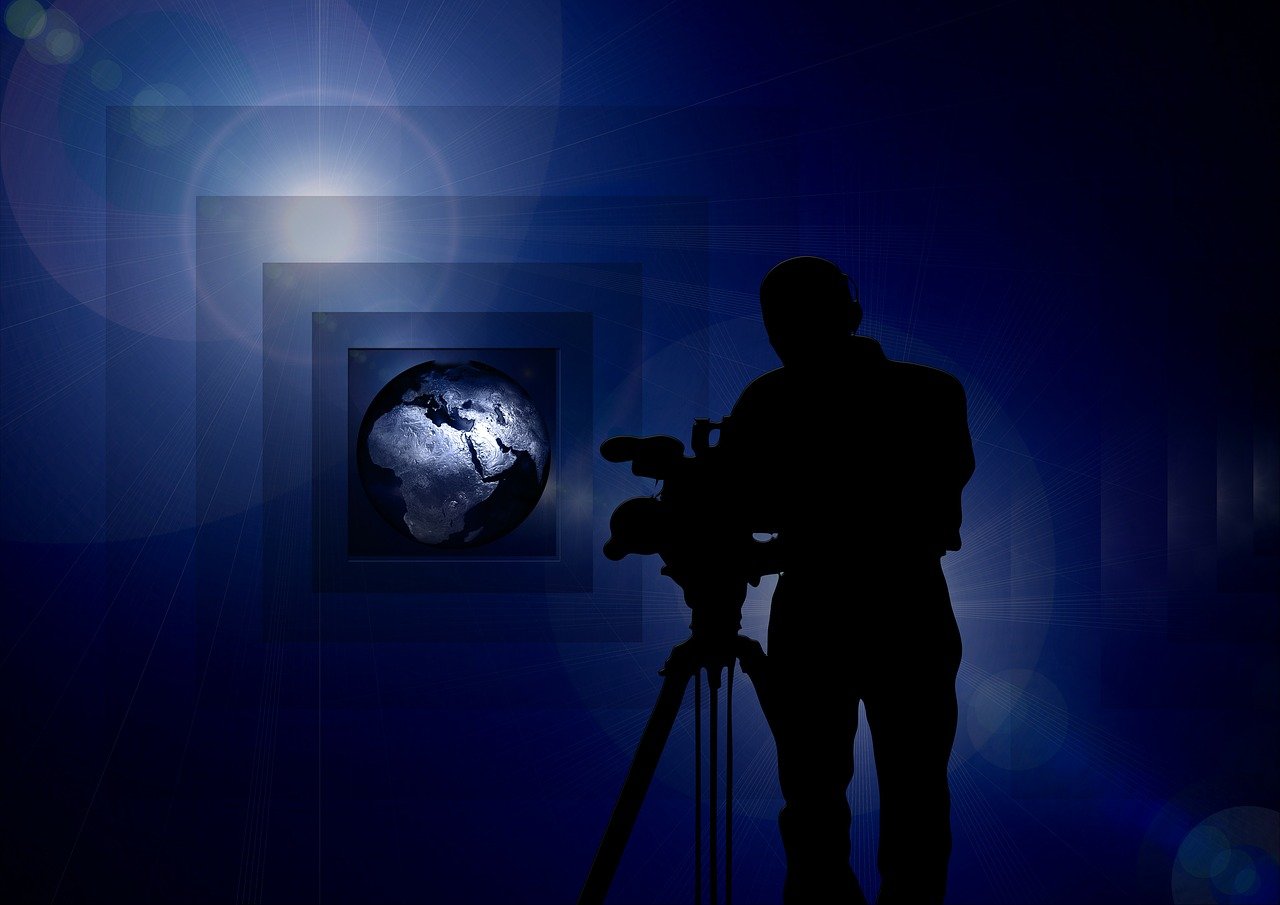 《傲骨贤妻》影视解说:剧情解析,角色深度,法律背景 《傲骨贤妻》影视解说:剧情解析,角色深度,法律背景