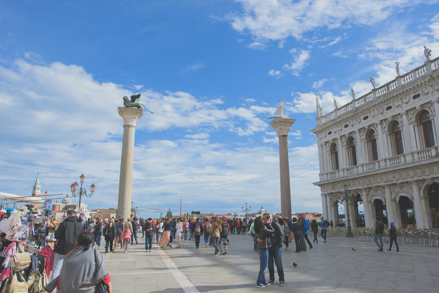 《我们的西南联大》影视解说,历史背景解析与情感体验 《我们的西南联大》影视解说,历史背景解析与情感体验