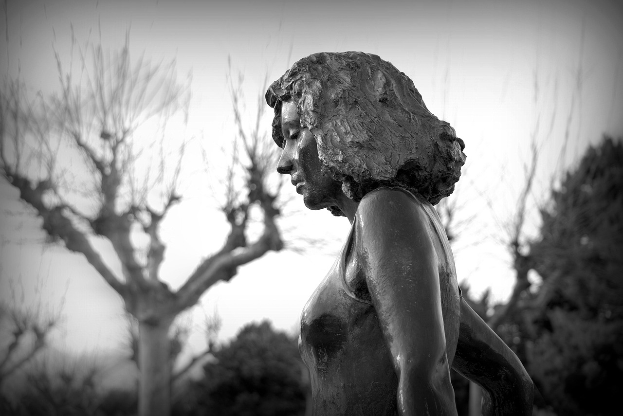 《性感霸王花》影评:电影艺术的大胆尝试,女性力量的展现? 《性感霸王花》影评:电影艺术的大胆尝试,女性力量的展现?