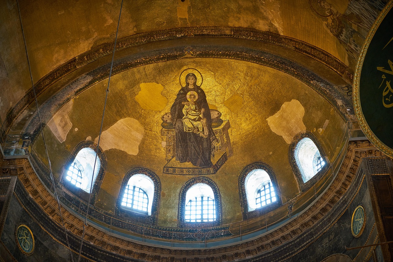 《十月围城》影评：情感深度与历史背景的融合，你感受到了吗？