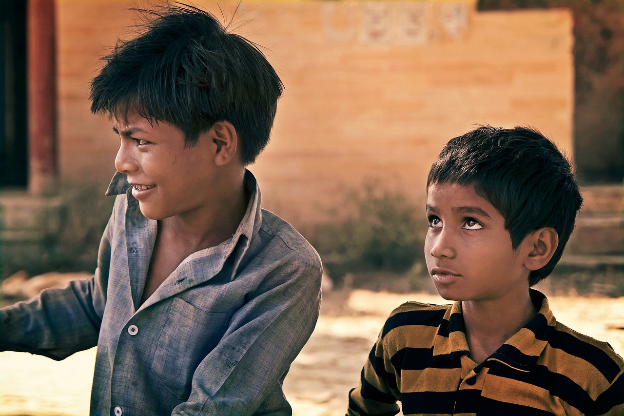 《家在香港》影评:情感共鸣与文化认同,你感受到了吗? 《家在香港》影评:情感共鸣与文化认同,你感受到了吗?