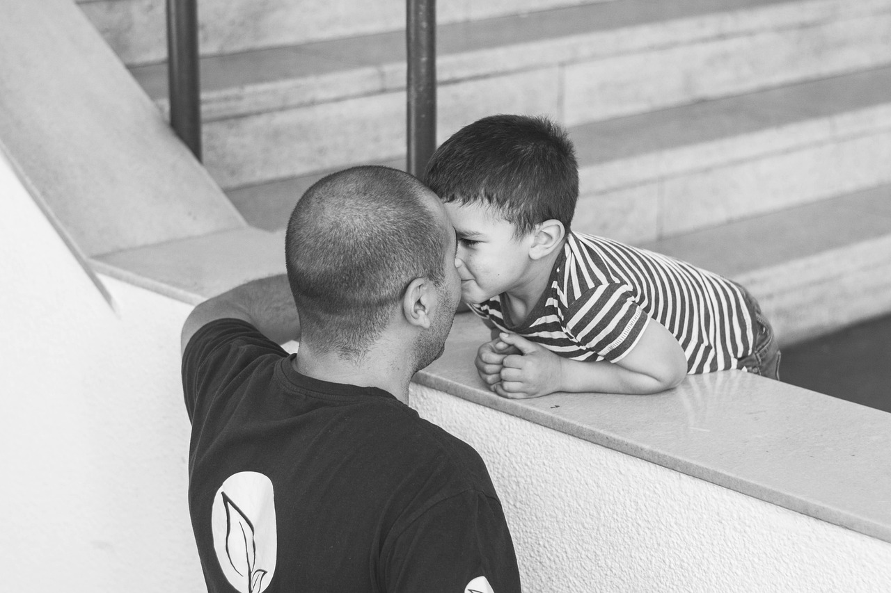 《一个好爸爸》影评:家庭情感的深刻剖析,如何成为更好的父亲? 《一个好爸爸》影评:家庭情感的深刻剖析,如何成为更好的父亲?