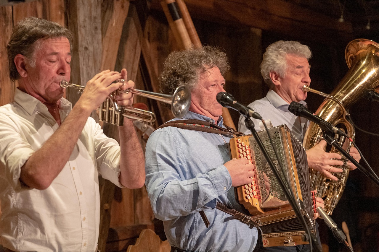 《新家法》影评：电影的艺术魅力探讨，观众评价如何？