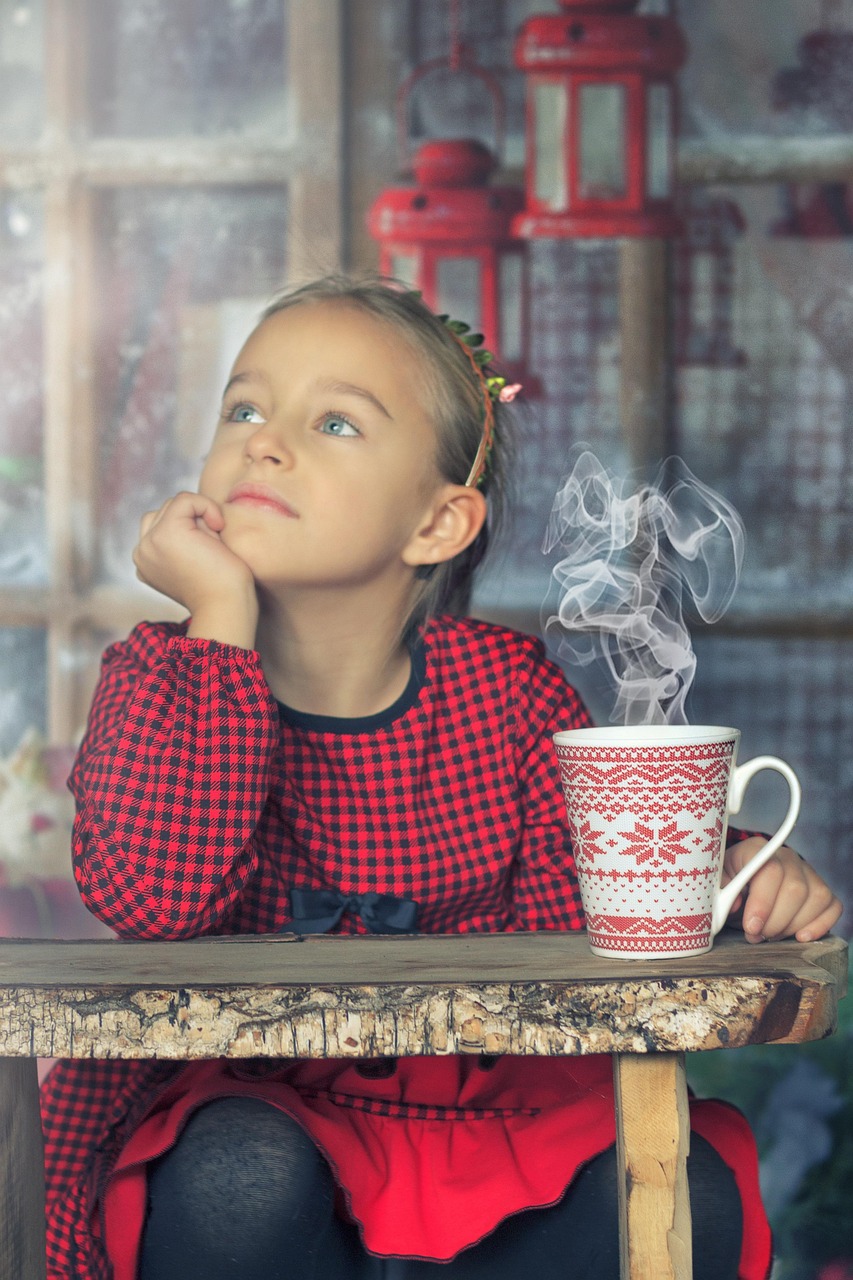 《东成西就》影评：经典喜剧的魅力何在，为何经久不衰？