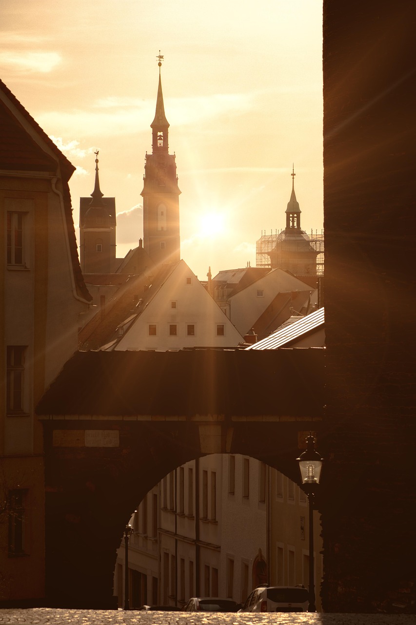 《赤壁下》影评：历史战争片的深度剖析，观影体验如何？